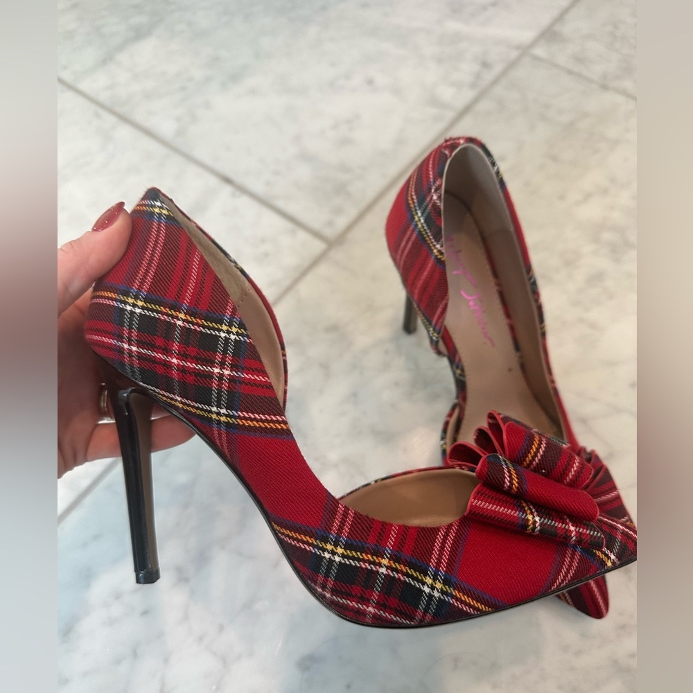 Red Plaid Heel with Bow detail size 7.5